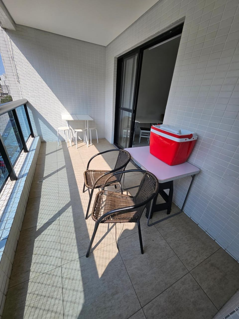 CAP1, Capitania Varam, Pitangueiras, piscina, 100 m da praia, 2 dormitórios, 2 vagas de garagem, temporariamente sem churrasqueira Apartment in State of São Paulo