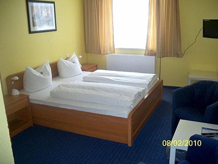 Day, Photo of the whole room