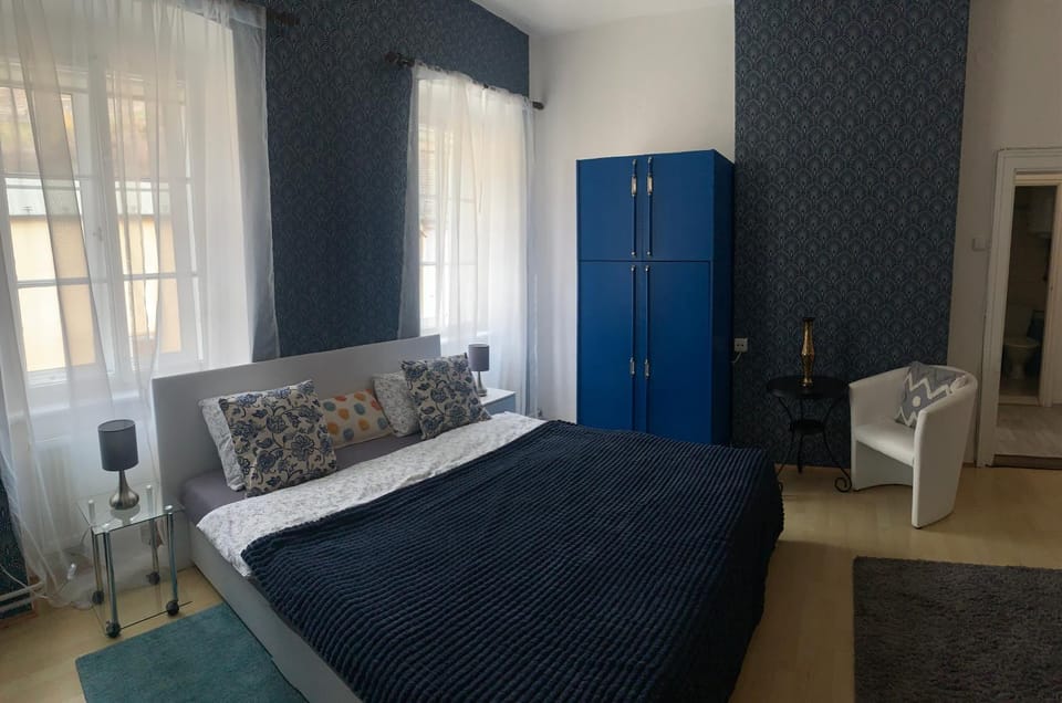 Bed, Bedroom, wardrobe