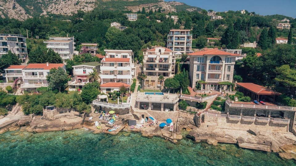 Vila Fortuna Bed and Breakfast in Montenegro