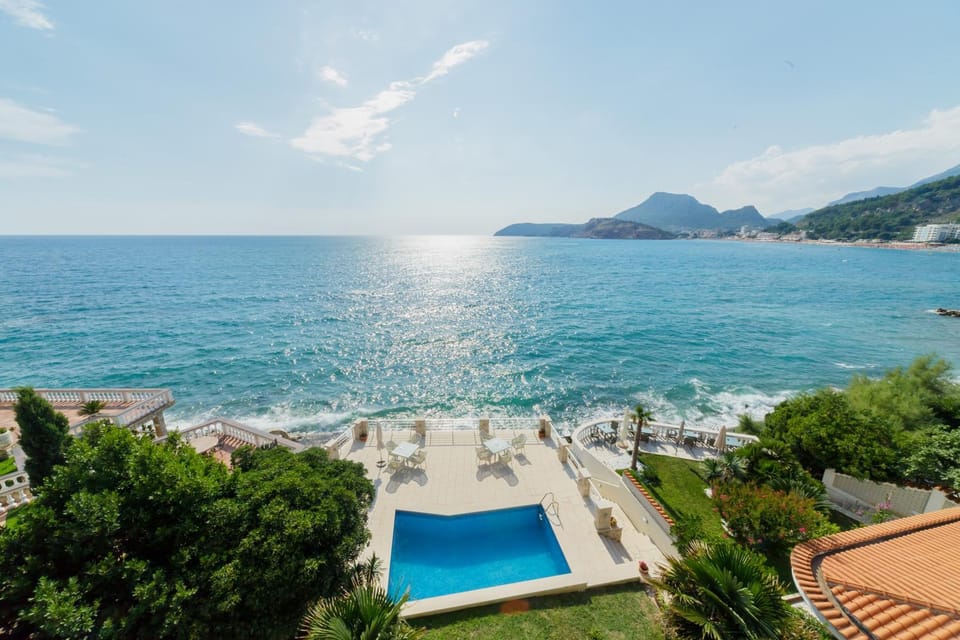 Garden, Balcony/Terrace, Pool view, Sea view, Swimming pool, Swimming pool