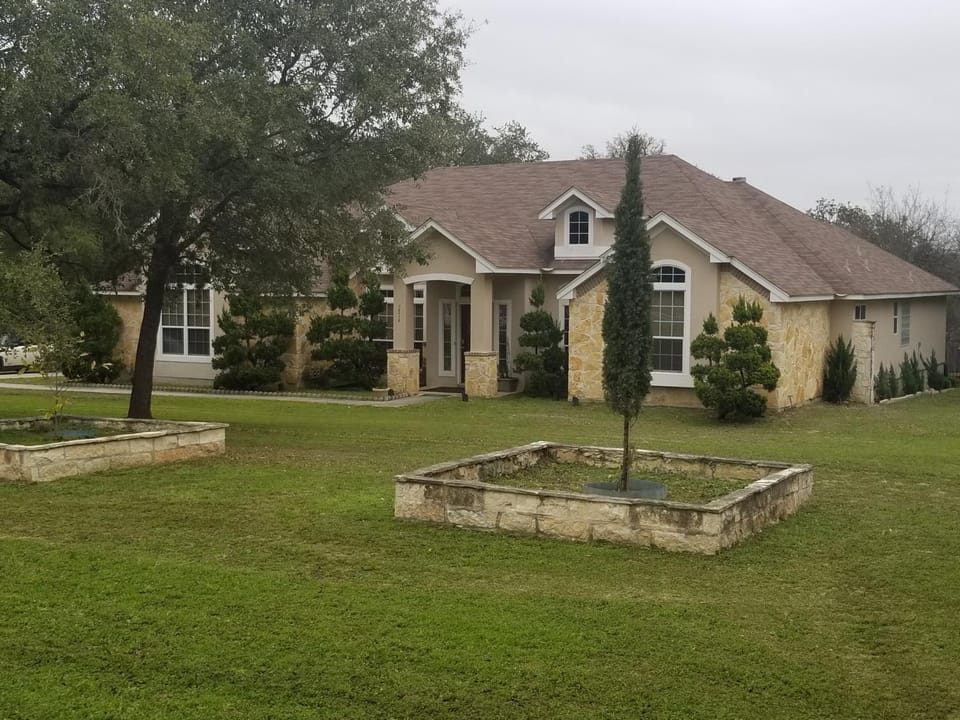 The Retreat 3514 Ravens Ranch House in San Antonio