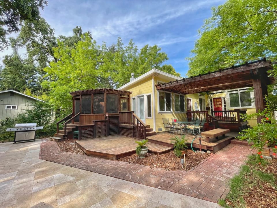 Patio, BBQ facilities, Balcony/Terrace, Dining area