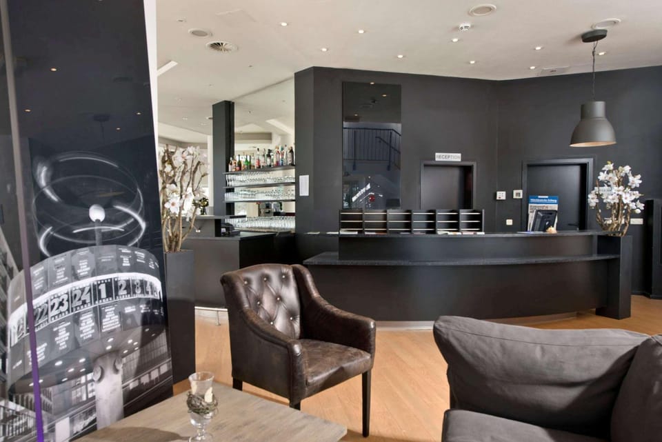 Lobby or reception, On site