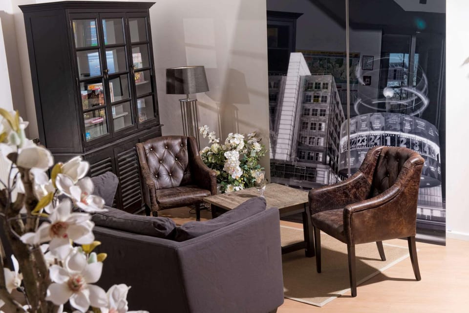 Lobby or reception, On site