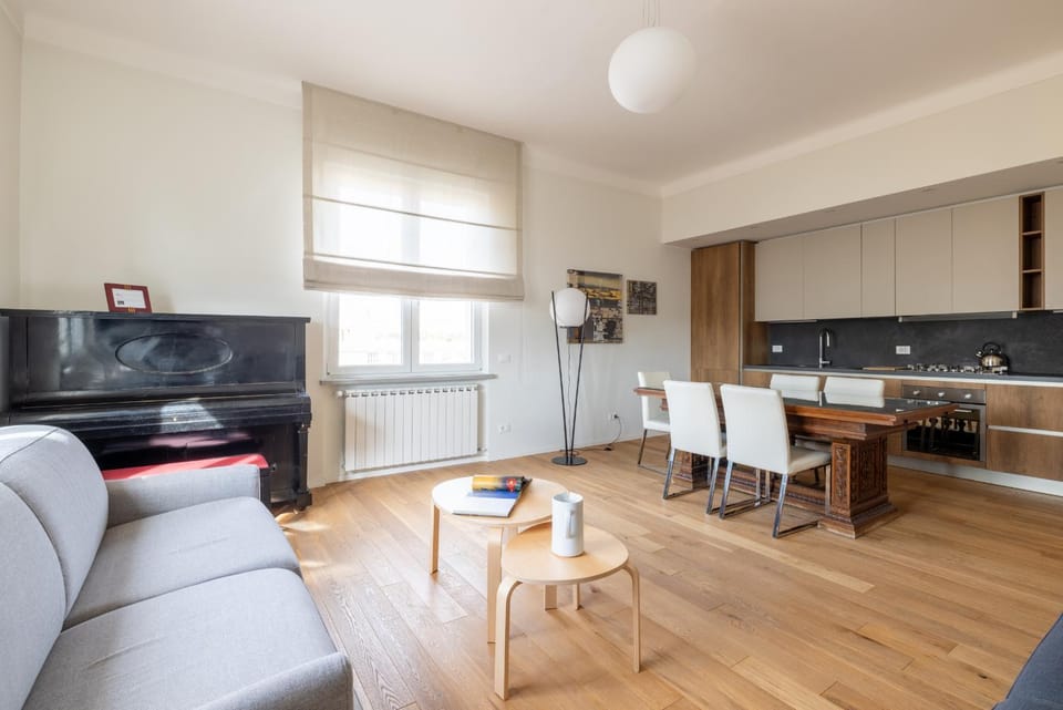 Kitchen or kitchenette, Living room, Seating area, Dining area, pet friendly, stove