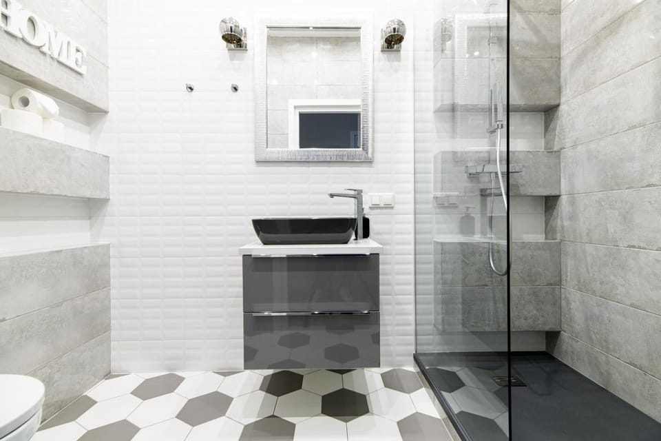 Shower, Toilet, Bathroom
