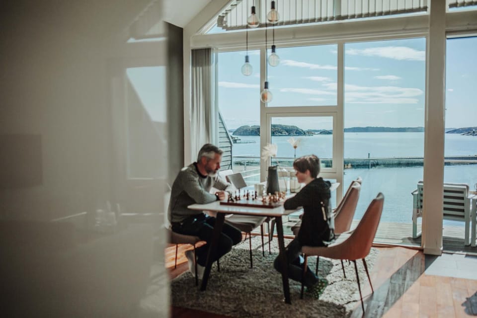 People, View (from property/room), View (from property/room), Living room, Dining area, Guests, Sea view, Breakfast