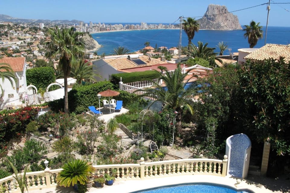 City view, Garden view, Pool view, Sea view
