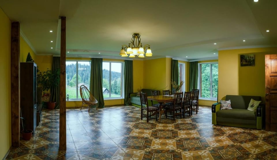 Khata Lisnyka House in Romania