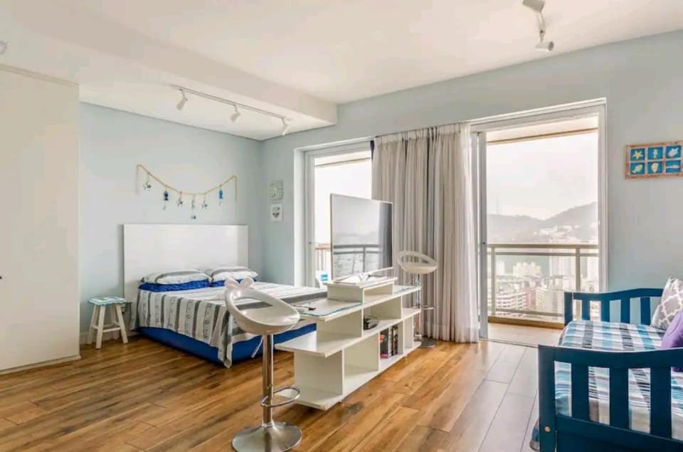 Living room, Photo of the whole room
