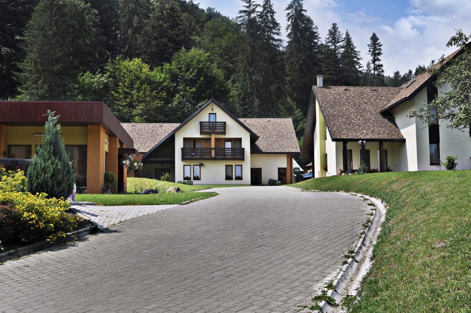 Property building, Day