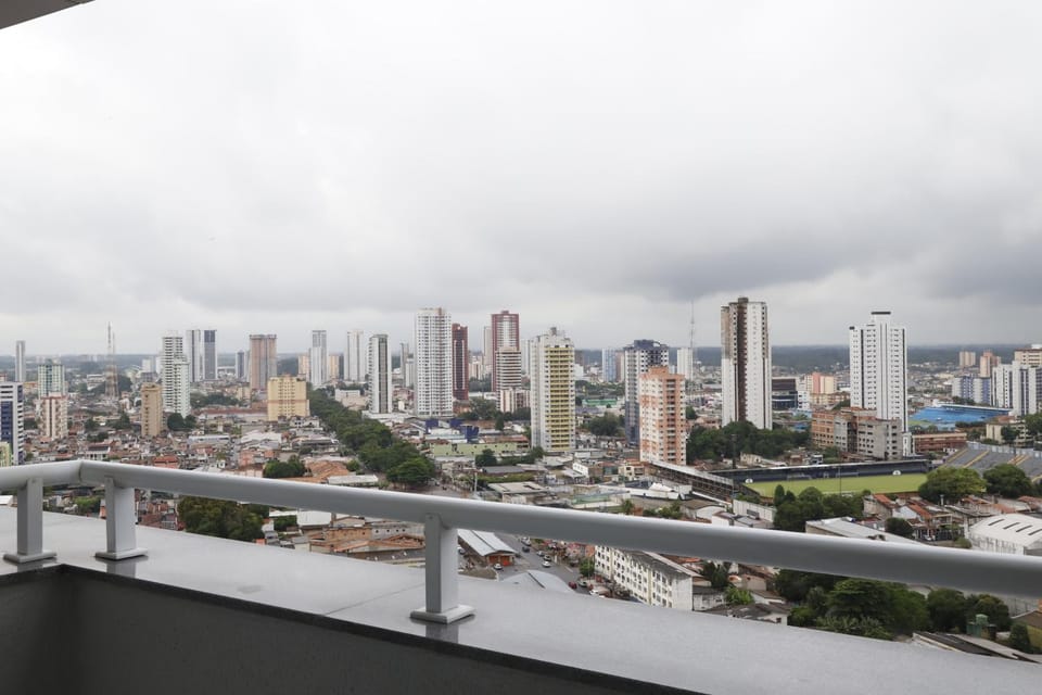 Balcony/Terrace, City view, Landmark view, River view, Street view