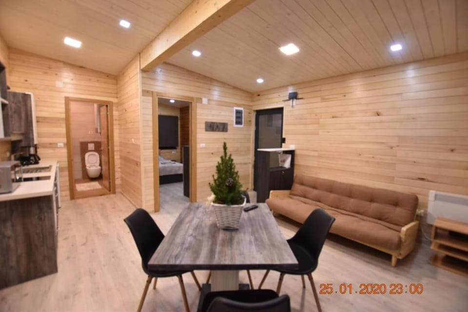 La Kuburi Campground/ 
RV Resort in Romania