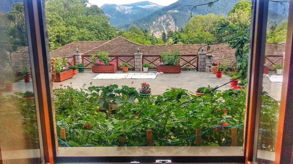 Patio, Spring, Day, Natural landscape, Garden, Garden view, Mountain view