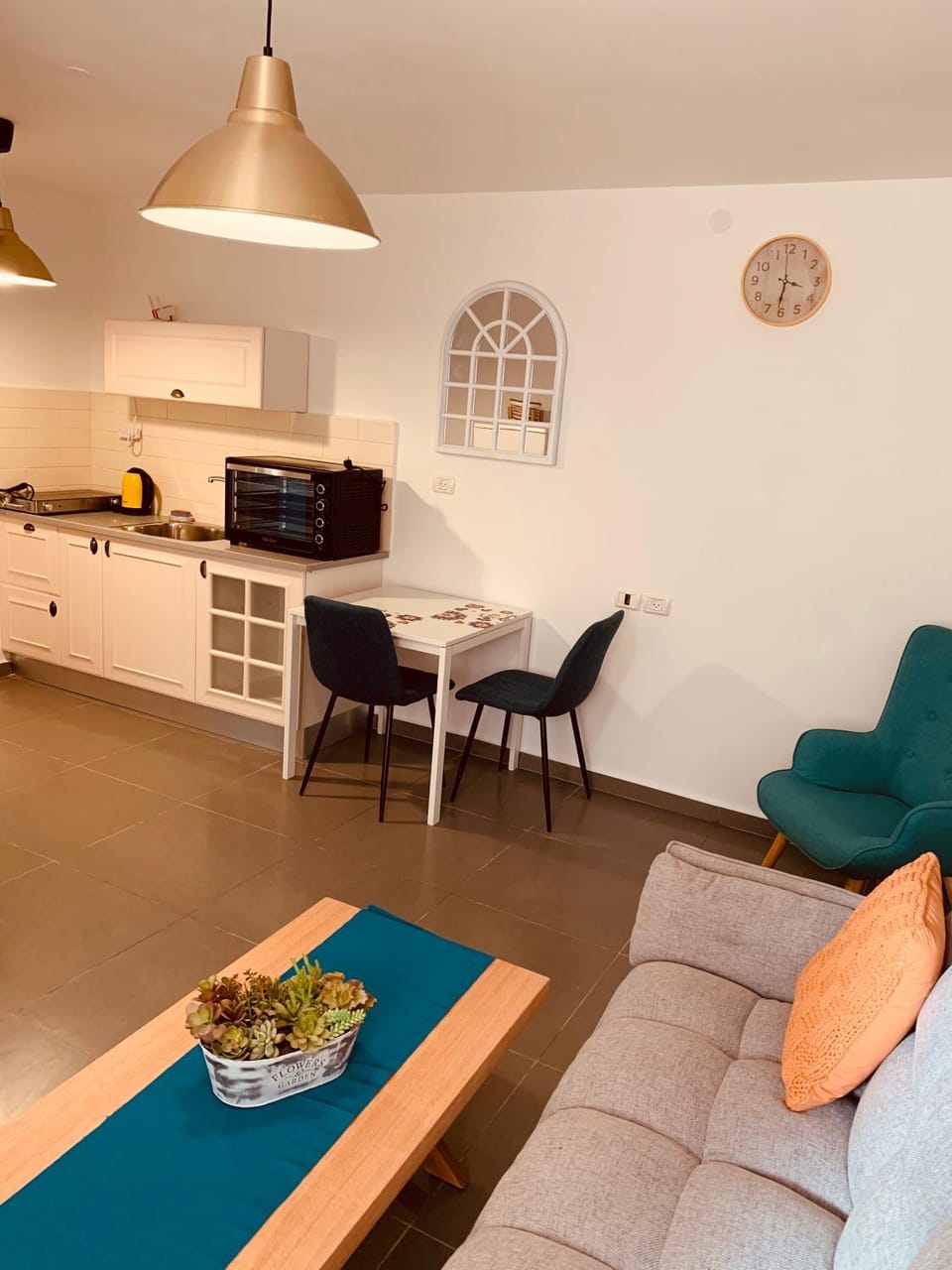 BEAUTIFUL PRIVATE Apartment in South District