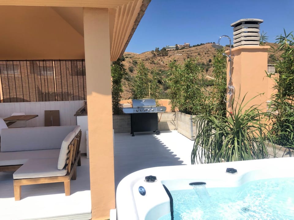 BBQ facilities, Solarium, Balcony/Terrace