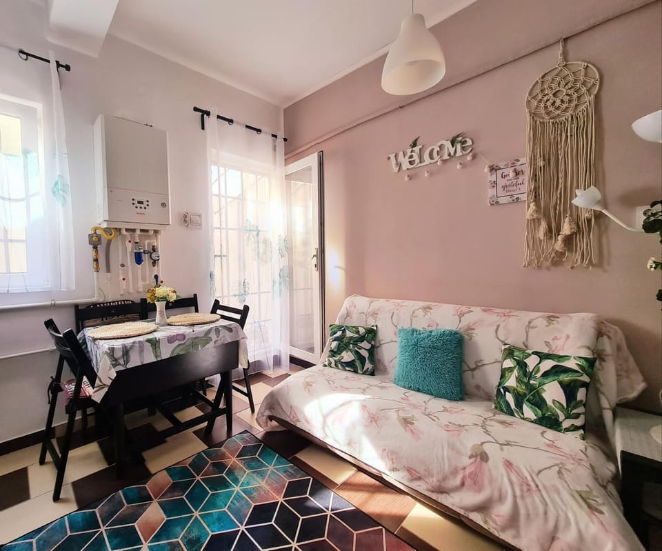 Happy House Apartment in Constanța County