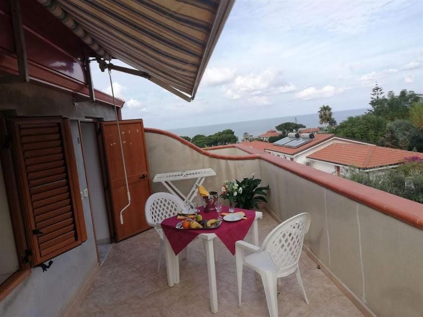 Balcony/Terrace, Balcony/Terrace