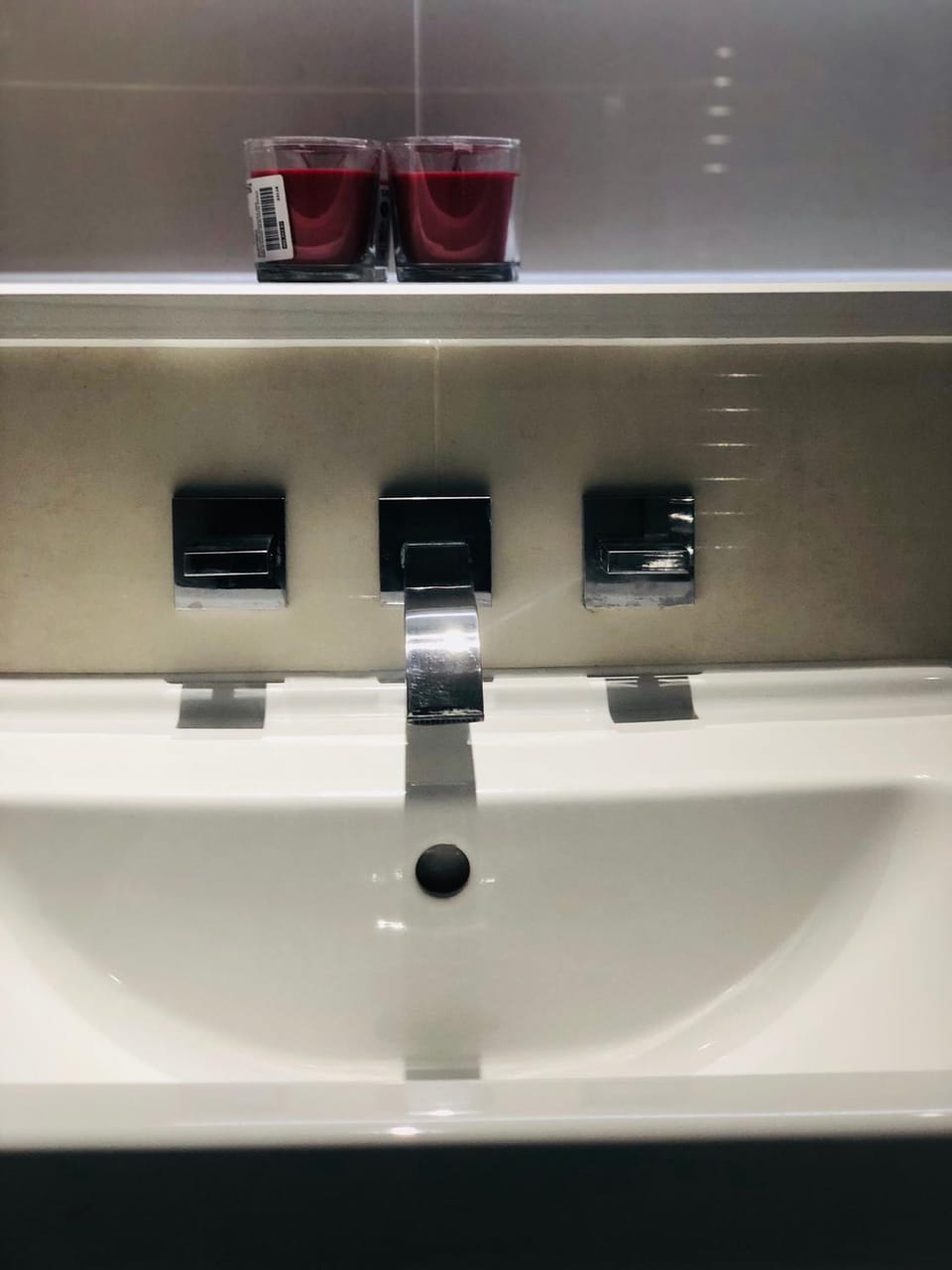 Ultra Modern Room Vacation rental in Croydon