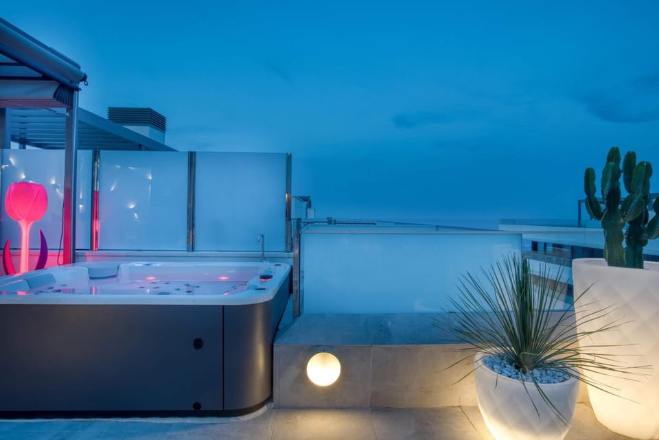 Penthouse on the first line Apartment in Platja d'Aro