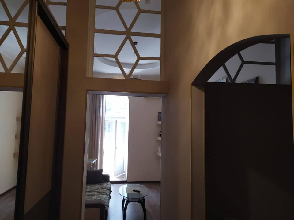 Nearby landmark, Living room