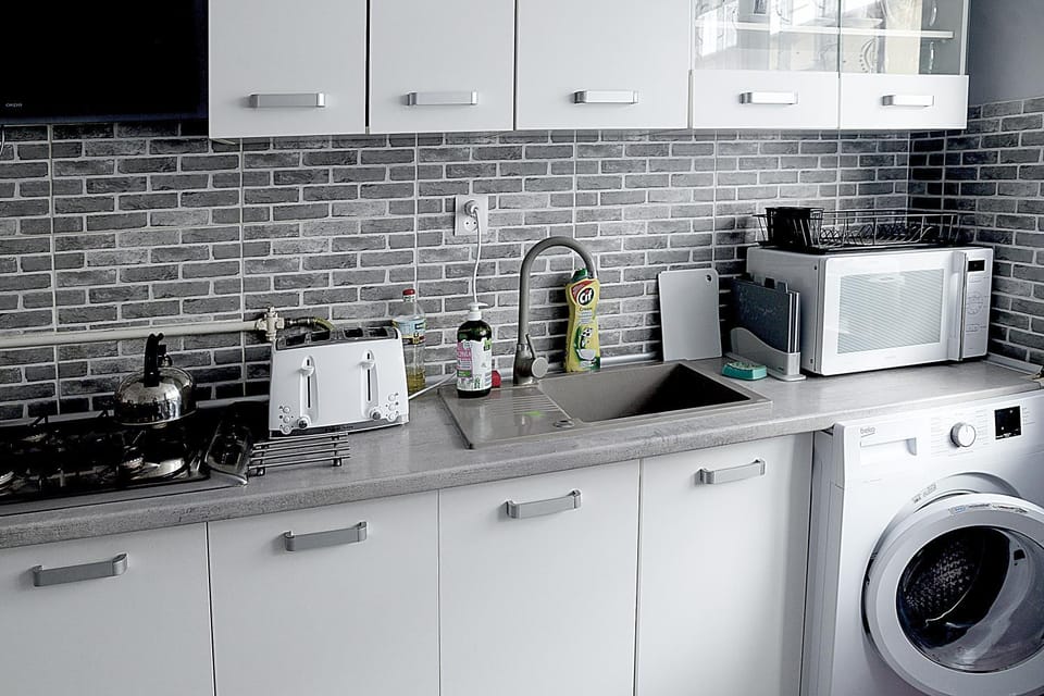 Kitchen or kitchenette