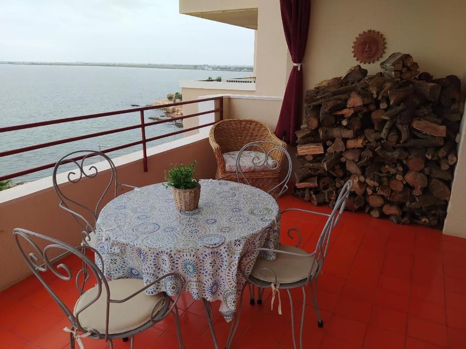 1ª LINEA DE MAR CON VISTA FANTÁSTICA Apartment in Baix Ebre