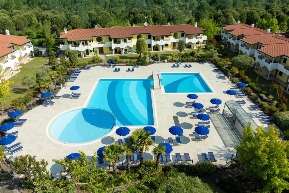 Bird's eye view, View (from property/room), Pool view