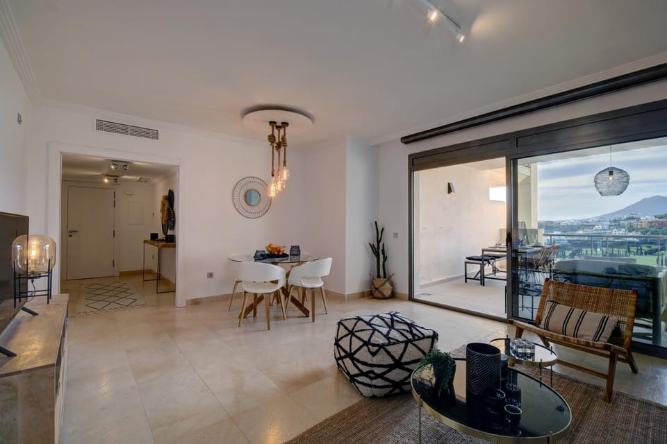 Living room, Seating area, Dining area