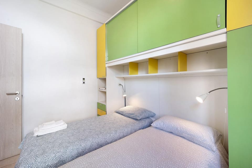 Property building, Living room, Bedroom
