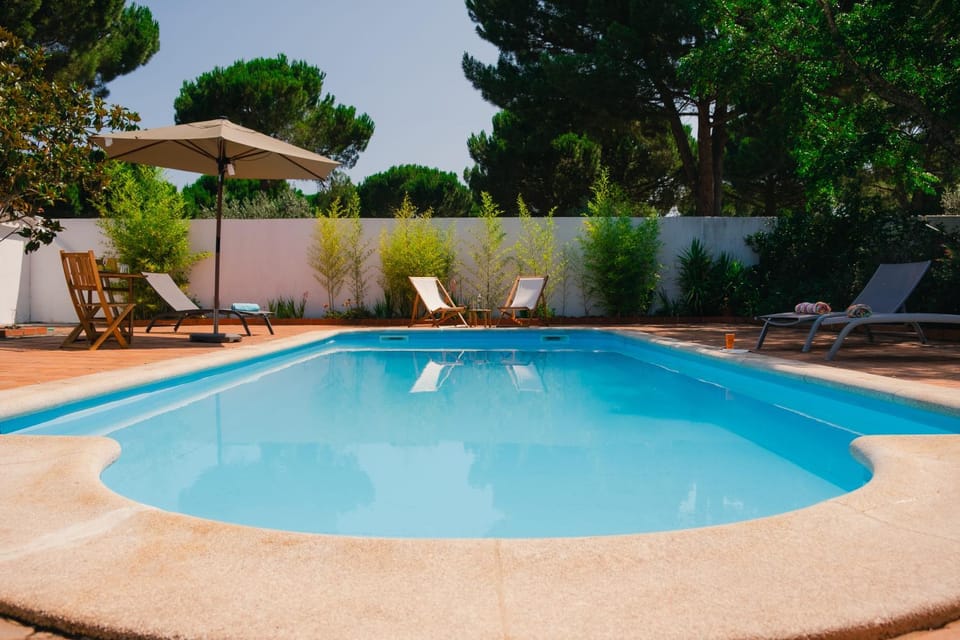 Pool view, Swimming pool, sunbed