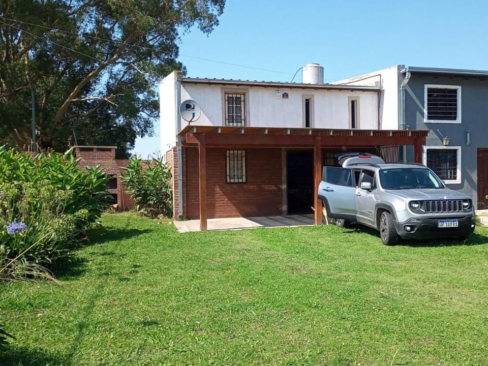 EL DESCANSO. House in Buenos Aires Province
