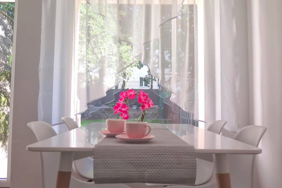 Coffee/tea facilities, Living room, Dining area