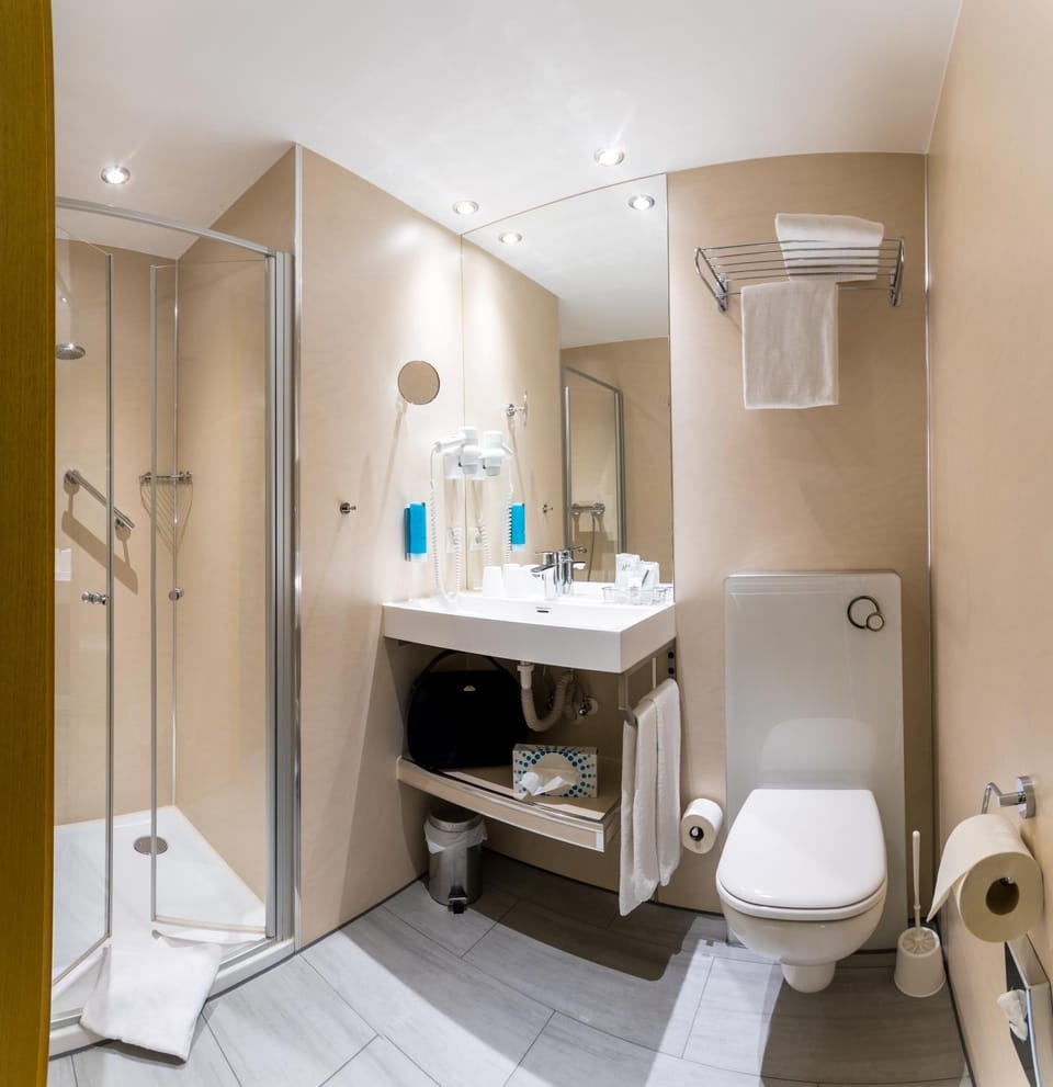 Shower, Toilet, Bathroom