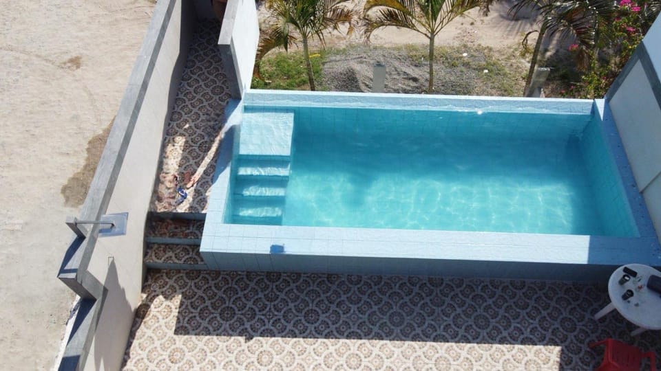 Swimming pool, Swimming pool