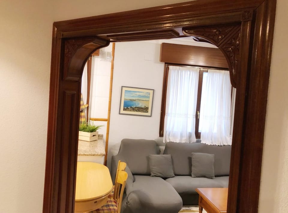 Clásico y Funcional Vivienda Turística Centro Bilbao Apartment in Bilbao