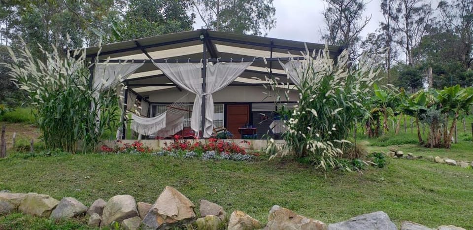 Cabaña Encanto de Luna Chalet in Cundinamarca, Colombia