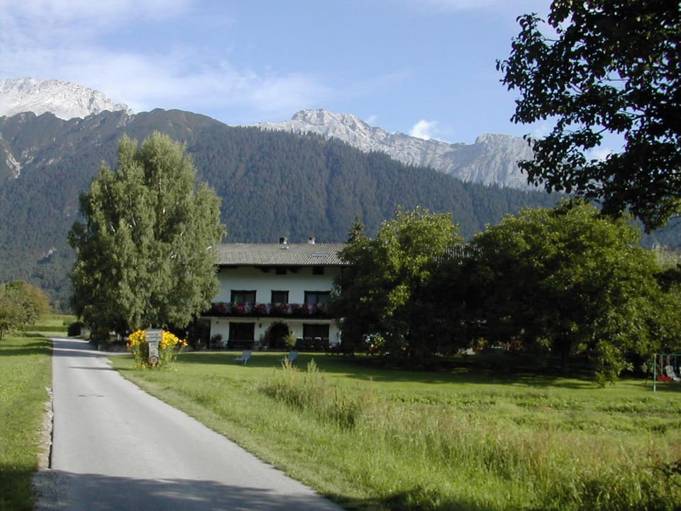 Property building, Nearby landmark, Spring, Day, Natural landscape, Mountain view