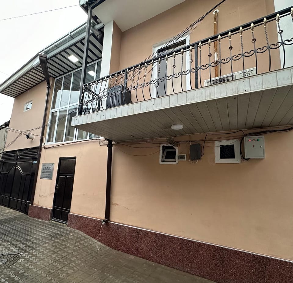 Property building, Facade/entrance