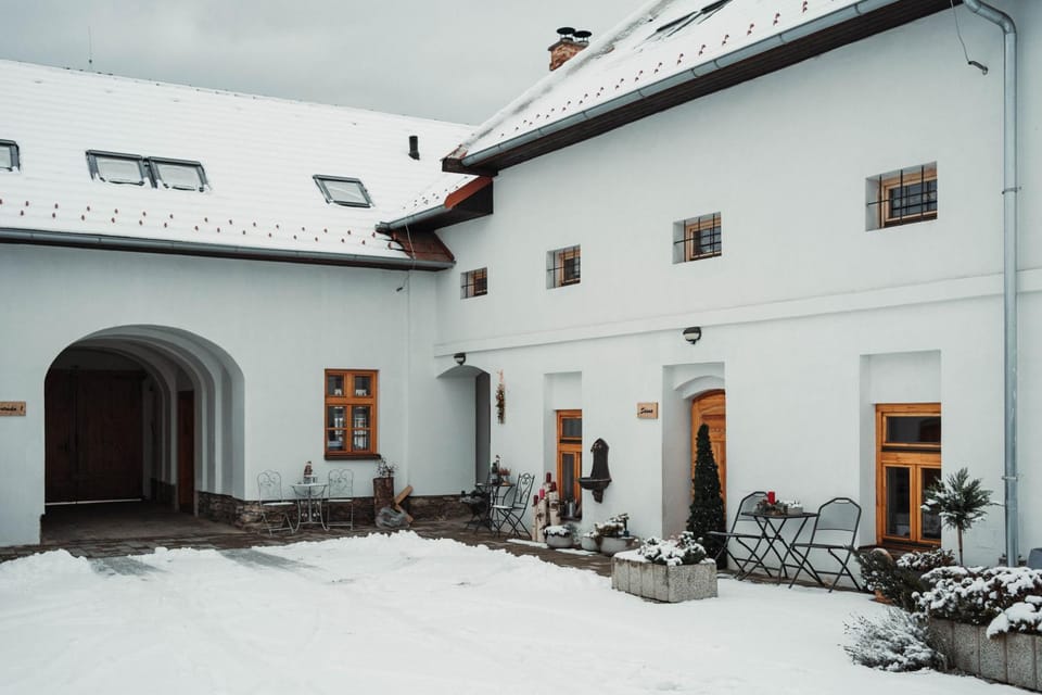 Property building, Winter, Inner courtyard view
