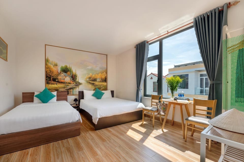 Bed, View (from property/room), Photo of the whole room, Seating area, Bedroom