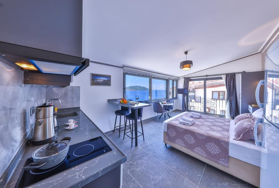 Bed, TV and multimedia, Photo of the whole room, Dining area, Bedroom, towels