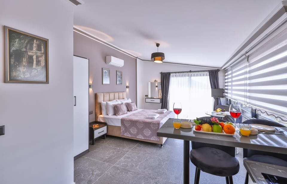 Kitchen or kitchenette, Photo of the whole room, Dining area, Bedroom