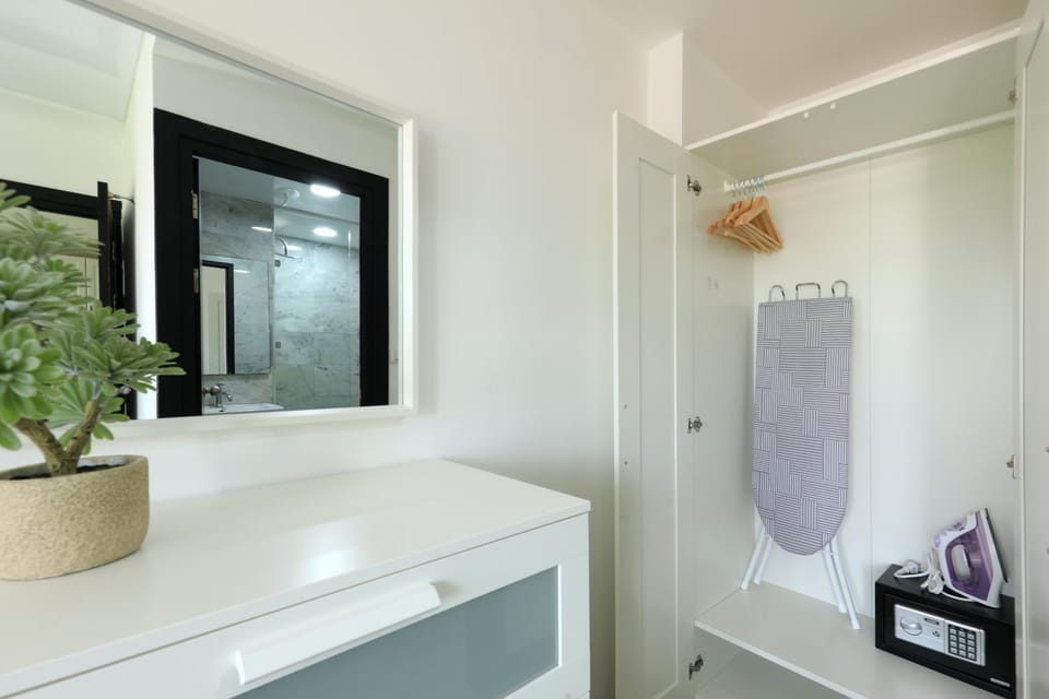 Bedroom, wardrobe