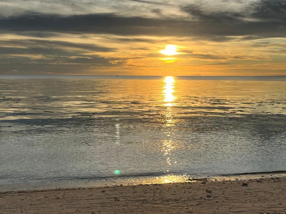 GOLDEN SUNSET INN Hotel in Siquijor