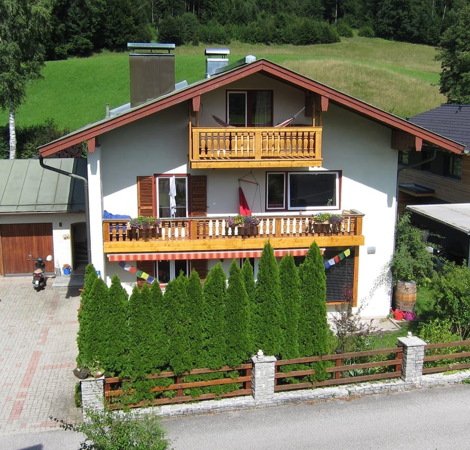 Ferienwohnungen Schmidt Apartment in Berchtesgadener Land