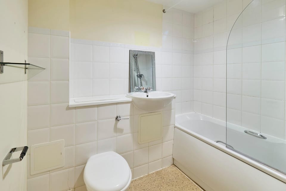 Toilet, Bathroom, Bath