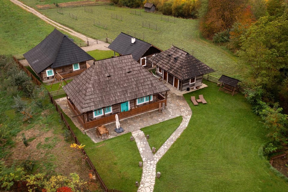 Property building, Natural landscape, Garden view