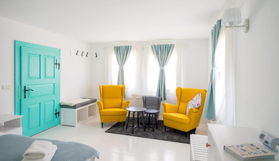 Seating area, Bedroom